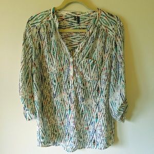 Maurices 3/4 length sleeve tribal pattern top L